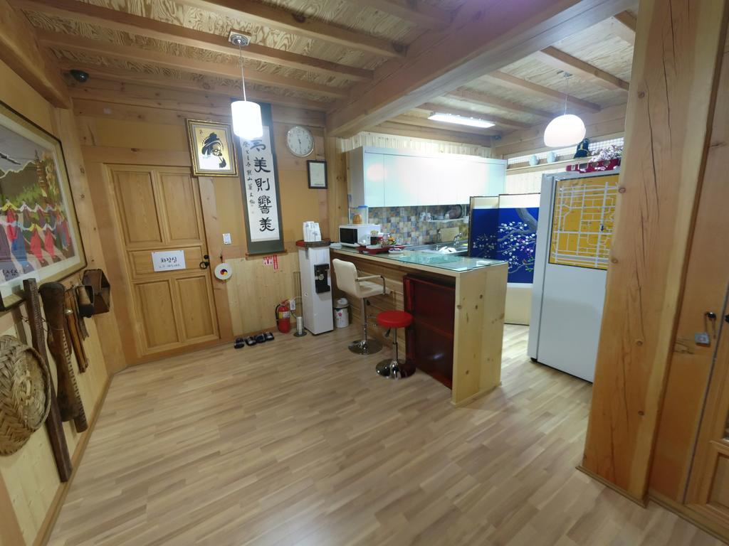 Hanok Guesthouse Jangsoo Jeonju Esterno foto